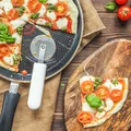 Pizza z patelni bez drożdży