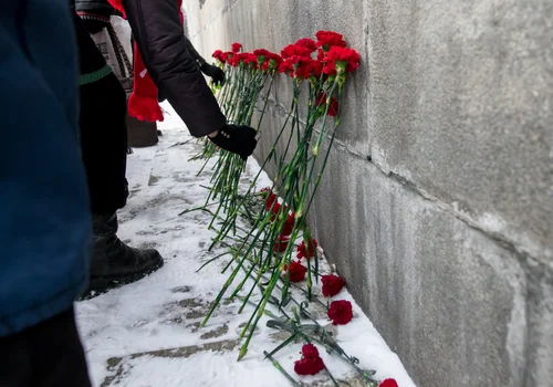 Dzień Pamięci Ofiar Stanu Wojennego: Refleksje nad Polską Historią