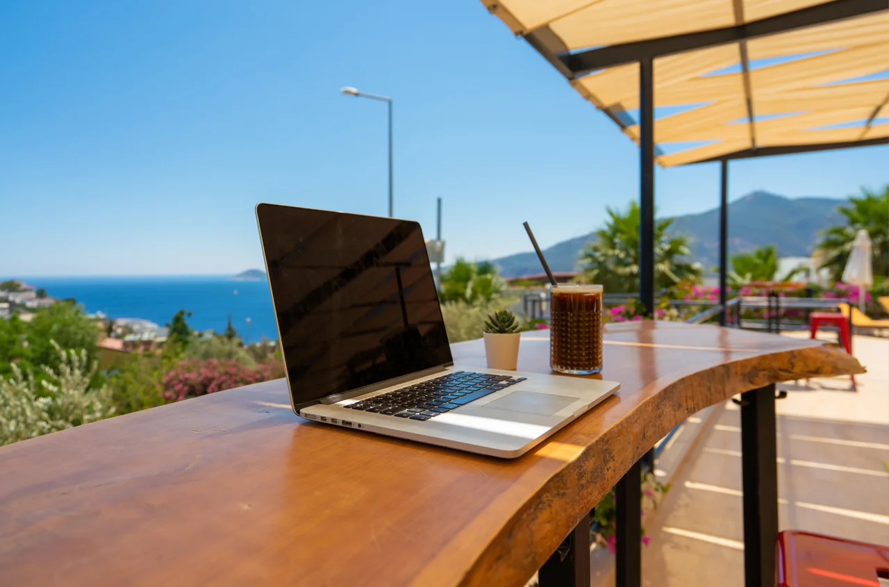 Rekordowy długi weekend 2025/2026! Nawet 18 dni wolnego dzięki sprytnemu urlopowi