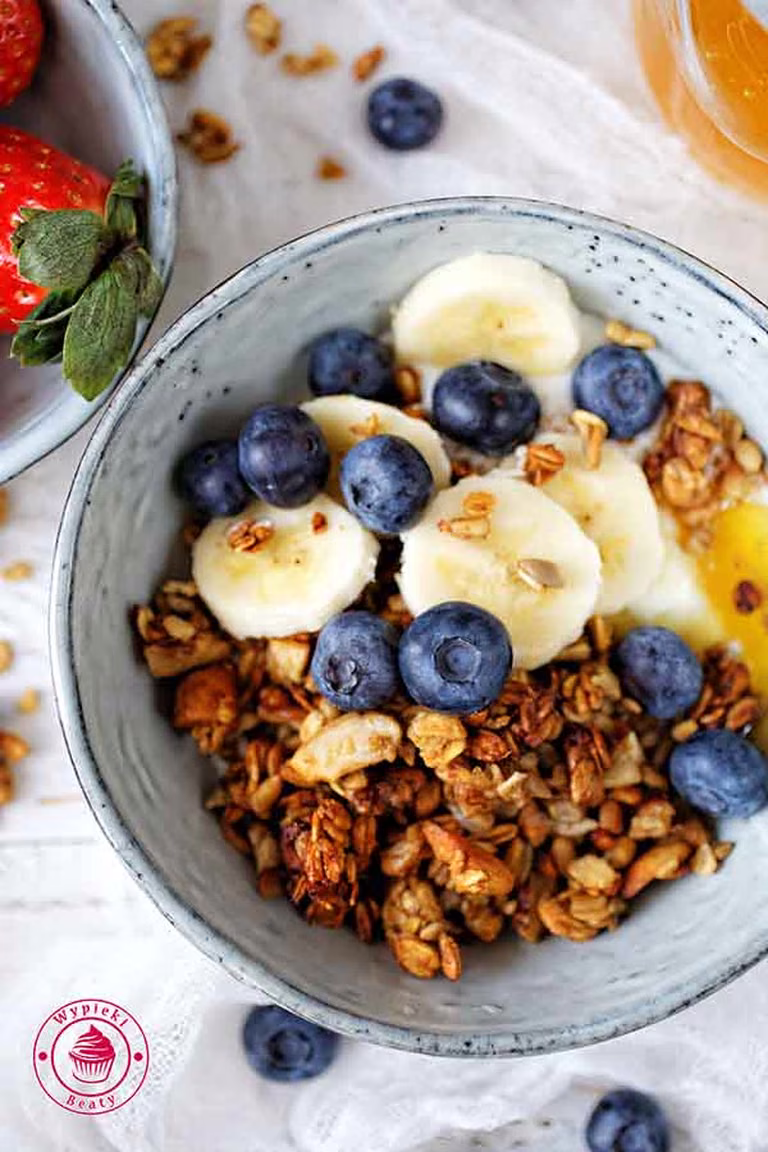 Bananowa granola przepis
