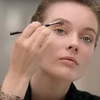 Makijaż Chanel: nude smoky eyes