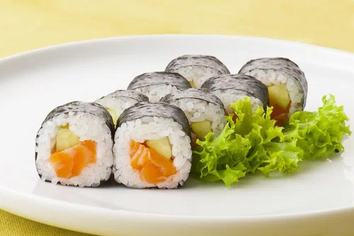 Etykieta jedzenia sushi – jakich błędów koniecznie unikać