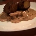 Kurczak w sosie śmietanowym i pieczone ziemniaki