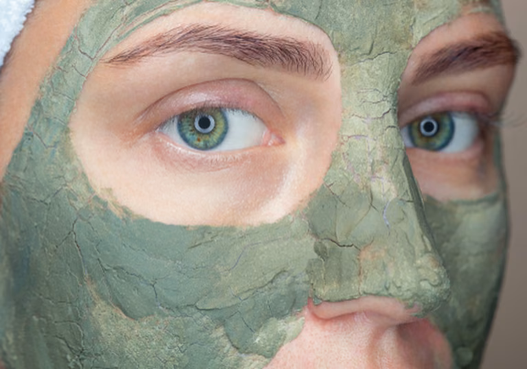 Wypróbuj maseczkę ze SPIRULINĄ – ujędrnia, wygładza i zwalcza trądzik