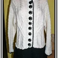 Kremowo-czarny cardigan.  Czar przeróbek?