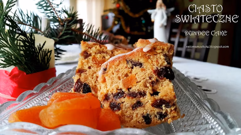 Dundee Cake - Tradycyjne Ciasto Świąteczne