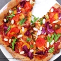 Warzywna pizza na pełnoziarnistym cieście
