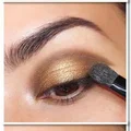 Golden smokey eye