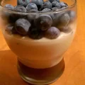 Kawowo-kokosowa panna cotta z borówkami