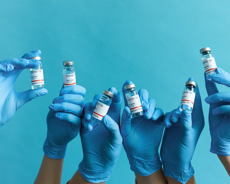 Zdjęcie Nowa szczepionka na COVID-19- czy pomoże wyhamować pandemię? #1