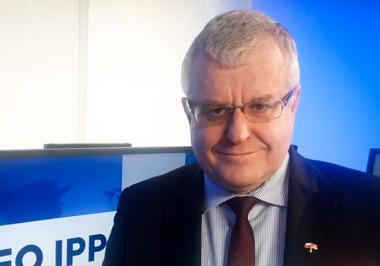 Pastor oskarżony o znieważenie prezydenta i katolików. Grozi mu kara więzienia