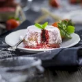 Walentynkowy deser Red Velvet Lava