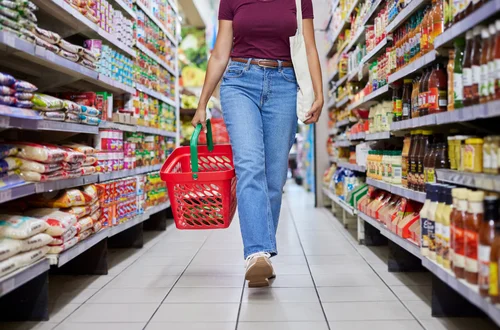 Znika zakaz handlu w niedziele! Od 15 marca nowe zasady w 150 miejscowościach - Polacy chętnie robią tam zakupy