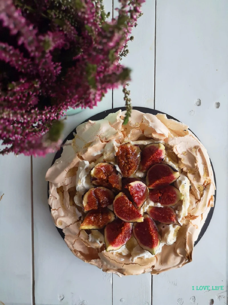 Pavlova z figami