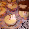Mini serniczki z mascarpone na ciasteczkowym spodzie