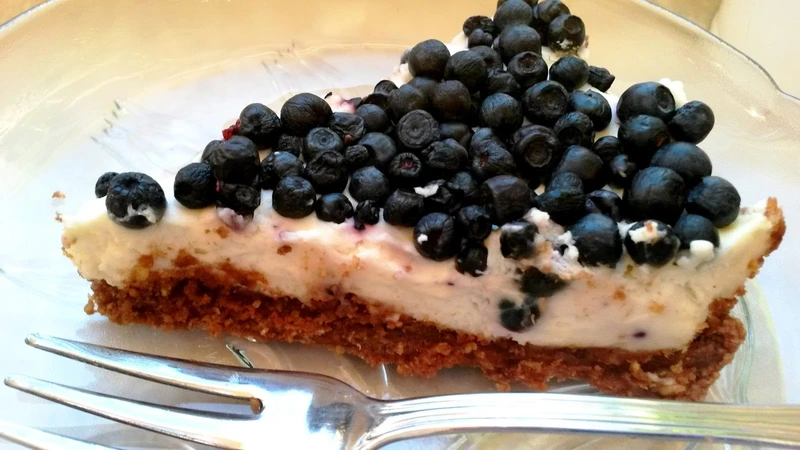 Bezglutenowa tarta z jagodami