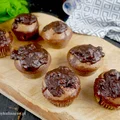 Muffinki z polewą czekoladową – szybkie słodkości do kawy