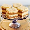 Ciasto cappuccino z nutellą na herbatnikach
