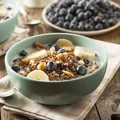 ŚNIADANIOWA QUINOA Z OWOCAMI
