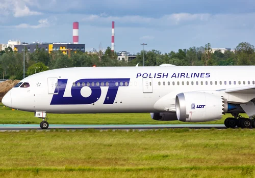 Pasażerowie LOT długo na to czekali. W samolotach pojawiła się nowa usługa!