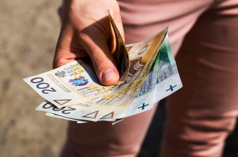 ZUS Wypłaca Ryczałt Energetyczny! Kto Może Liczyć na 255 zł Miesięcznie?