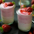 Smoothie bowl. Smoothie truskawkowo – bananowe.