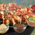 Nie tylko ketchup! 5 sosów, które musisz mieć na grillu!