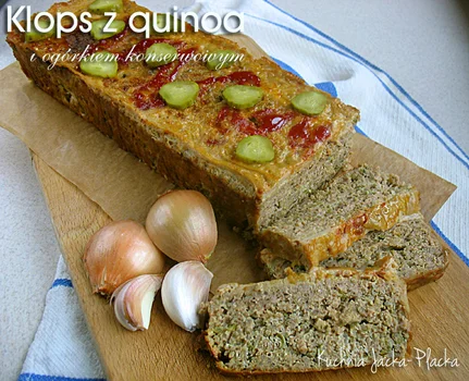 Klops z quinoa i ogórkiem konserwowym
