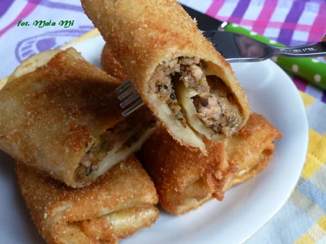 Krokiety z mięsem, ogórkiem kiszonym i pieczarkami