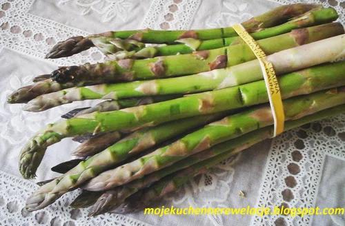 10 powodów, dla których warto jeść szparagi