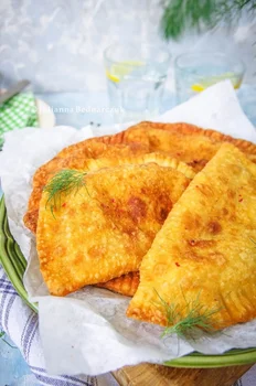 Czebureki z mięsem