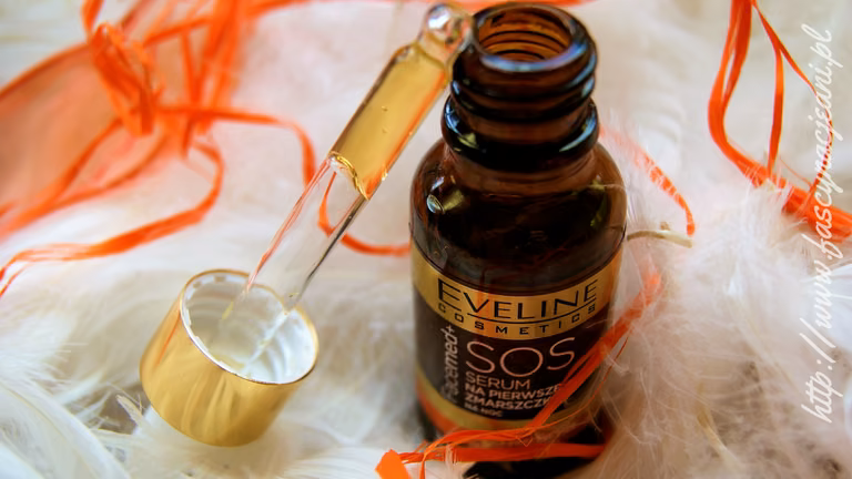 SOS Serum na pierwsze zmarszczki – Eveline Cosmetics