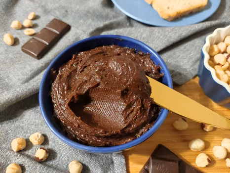 Krem czekoladowo orzechowy (domowa nutella)