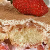 Tiramisu z białą czekoladą i truskawkami