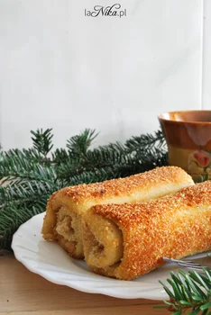 Krokiety z kapustą, grzybami i żurawiną