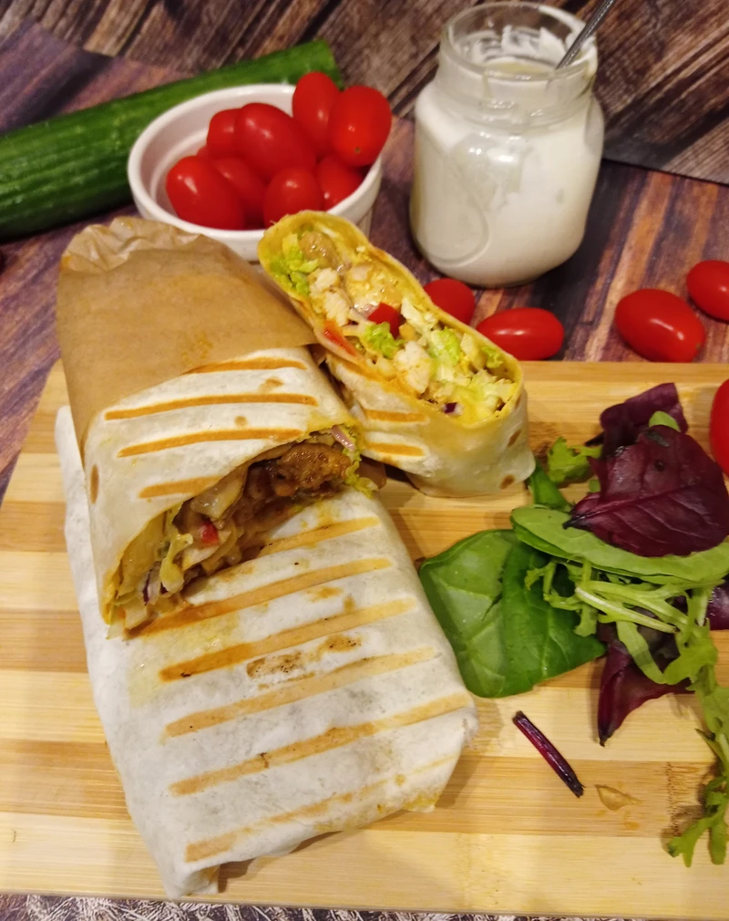 Domowy kebab w tortilli