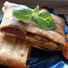 GRILLOWANY OMLET Z AWOKADO I JAJKIEM SADZONYM