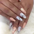 Manicure z marmurkiem