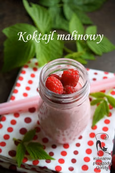 Koktajl malinowy