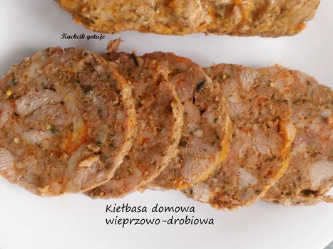 Kiełbasa domowa wieprzowo-drobiowa