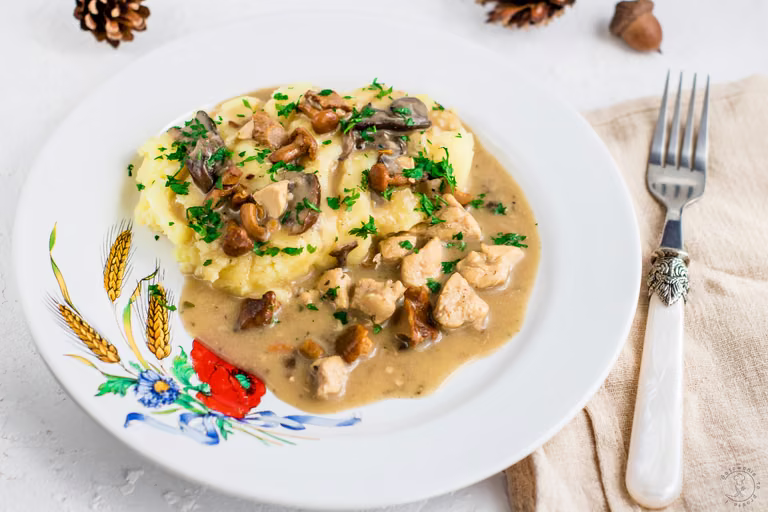 Kurczak W Sosie Ze Świeżych Grzybów