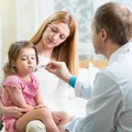 Nie tylko rodzice i babcia! Kto może zabrać nasze dziecko do lekarza?