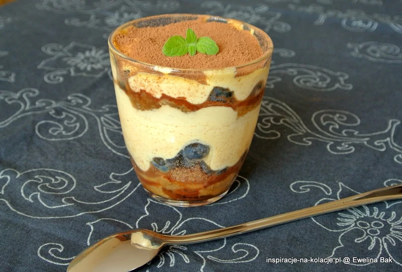 Tiramisu z owocami