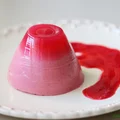 Panna cotta porzeczkowo - kokosowa