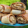 Drożdżowe roladki z kapustą i grzybami