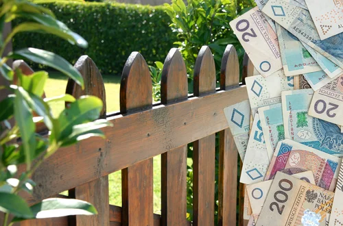 Straszą podatkiem od ogrodzenia? Spokojnie - zapłacą tylko wybrani