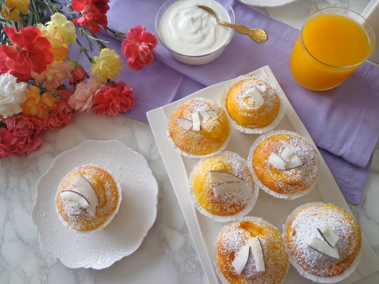 Puszyste muffiny z mango i jogurtem, bez masła