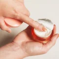 Rewolucja w nawilżaniu! Ten produkt z apteki jest wszystkim, o czym marzy Twoja skóra!