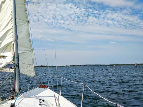 Przypadkowy wiatr w żagle, czyli żeglowanie stopem