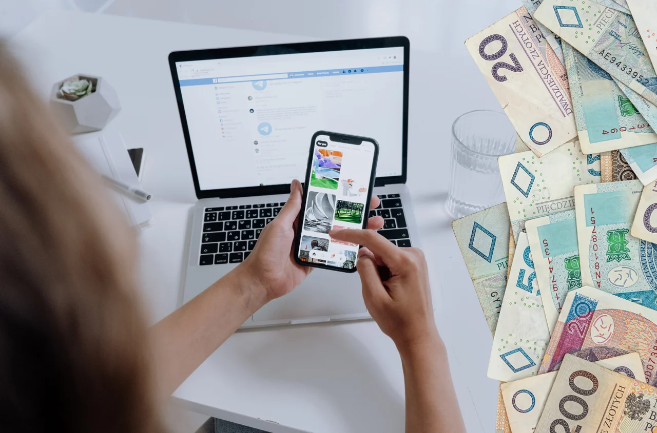 Nadchodzi nowa opłata od telefonów i laptopów! Ministerstwo przedstawiło plan na 2026 rok